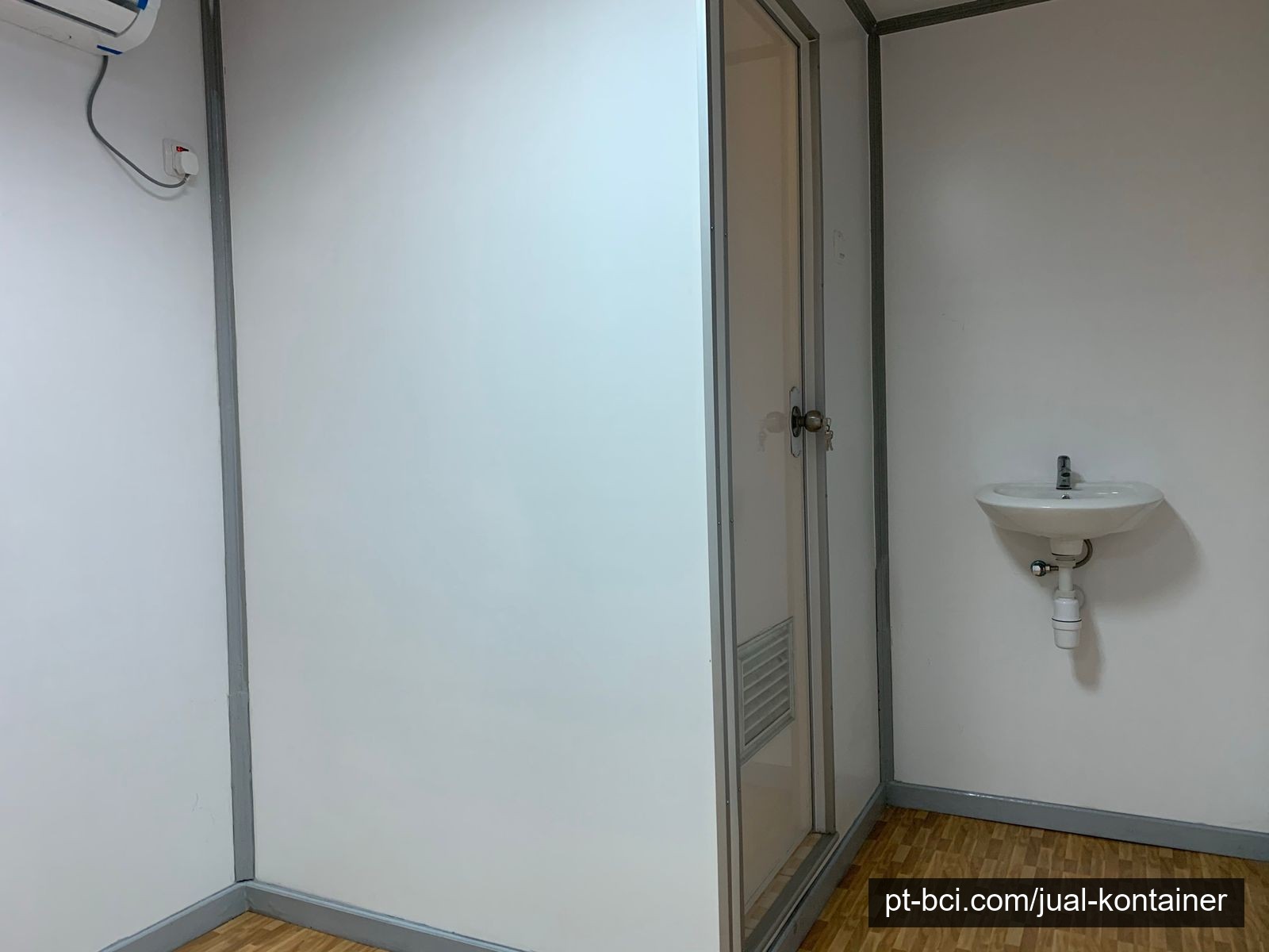 Office Container 20ft (Standar) – BCI Group ContainerPlus