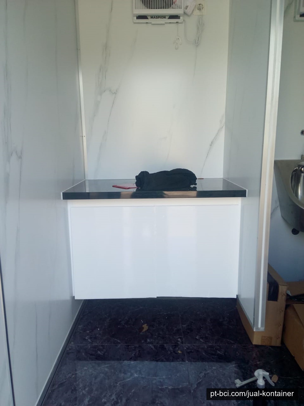 Toilet Container 20ft Custom – BCI Group ContainerPlus