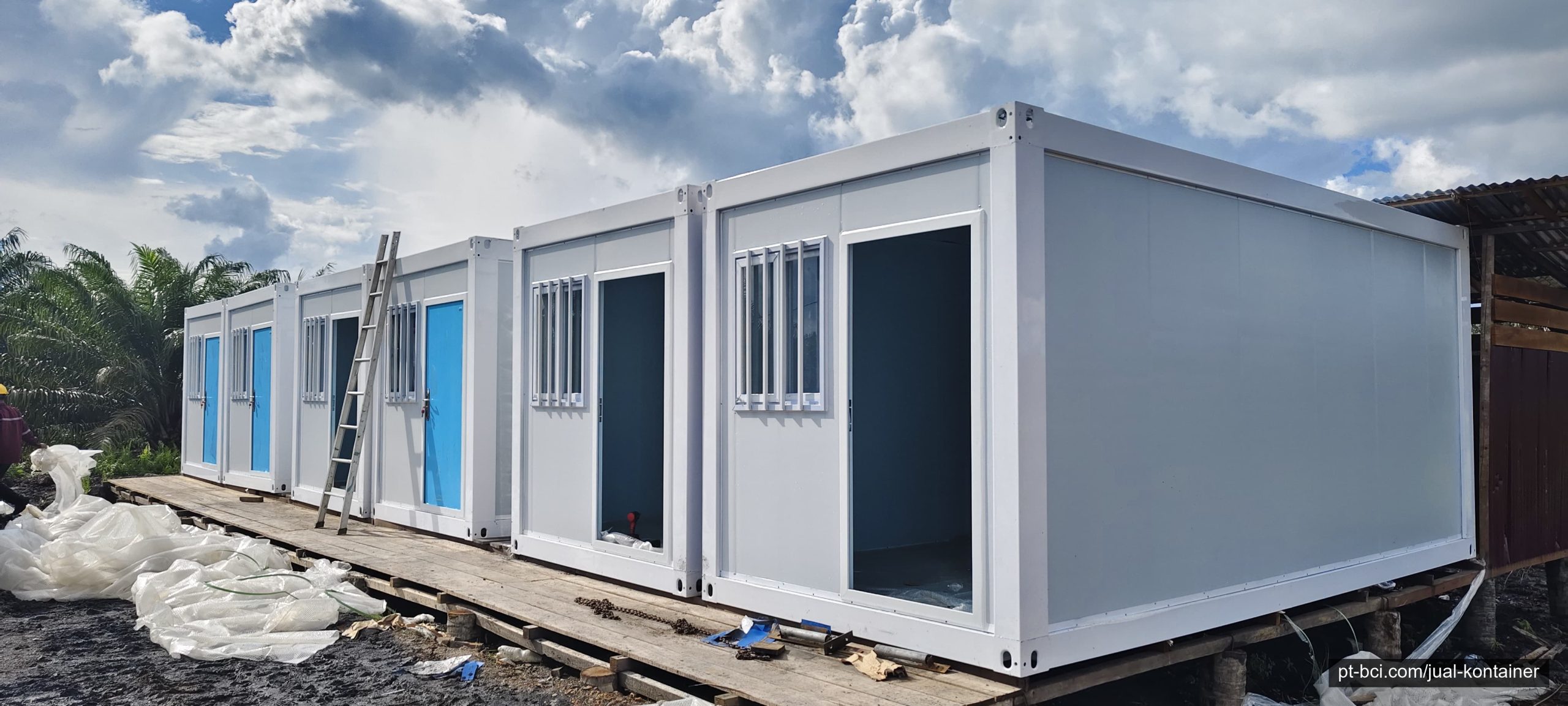Dry Container 20ft Bekas (Cargo Worthy) – BCI Group ContainerPlus