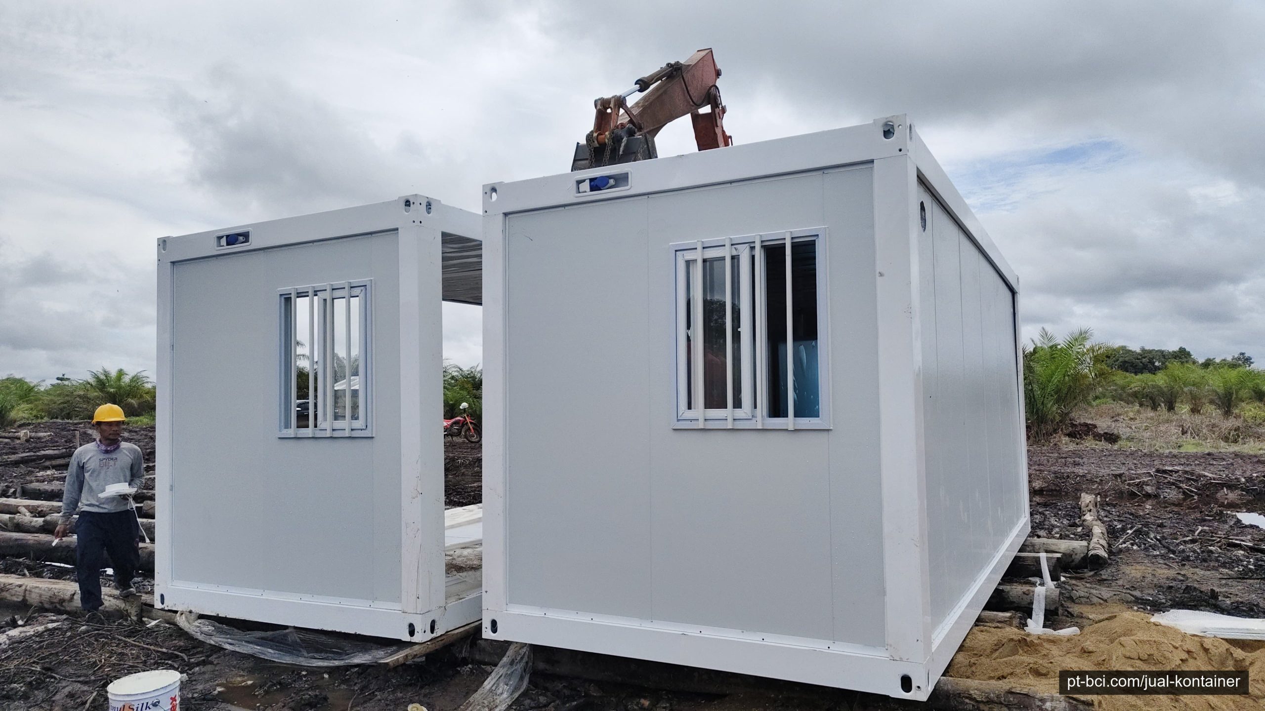 Dry Container 20ft Bekas (Cargo Worthy) – BCI Group ContainerPlus